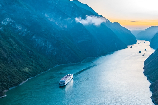 冬季三峽游輪攻略｜煙雨仙境正當時，4-5天游輪之旅解鎖水墨畫卷