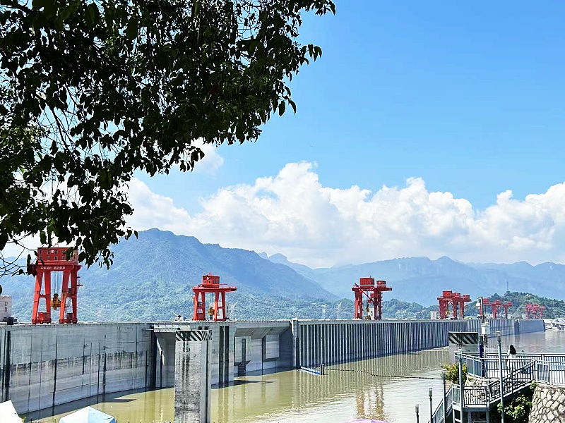 61ea99171aaa4f7a941ed75affe69d33_副本