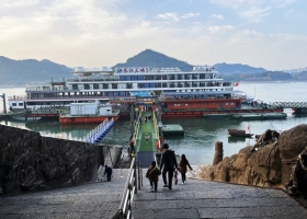 三峽大壩船閘自由行一日游