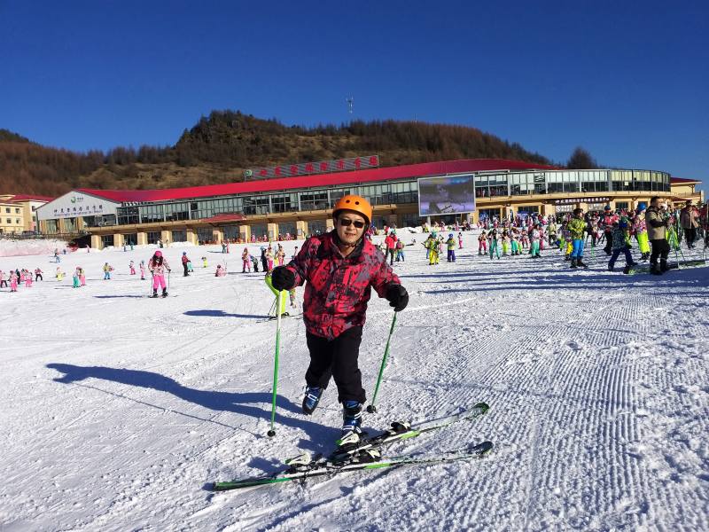 神農(nóng)架國際滑雪場