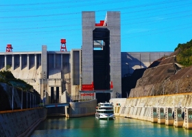 三峽大壩+升船機一日游！